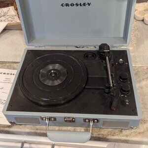Crosley Cruiser Plus 3 Speed Record Turntable With Bluetooth - Tourmaline